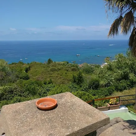 Giardino Del Sole アパートホテル 2*