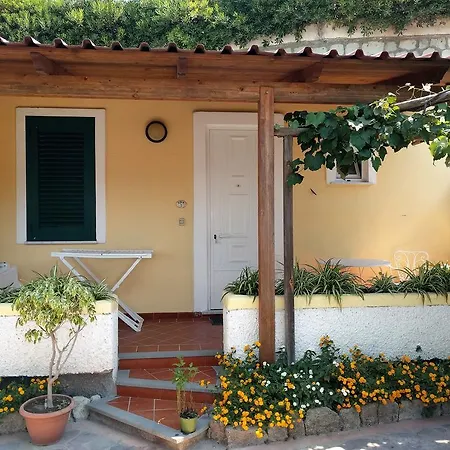 Giardino Del Sole アパートホテル 2*